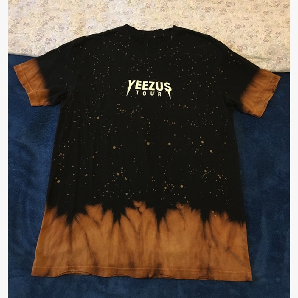 NWOT Yeezy Kanye West Distressed Tour Tee Sz L